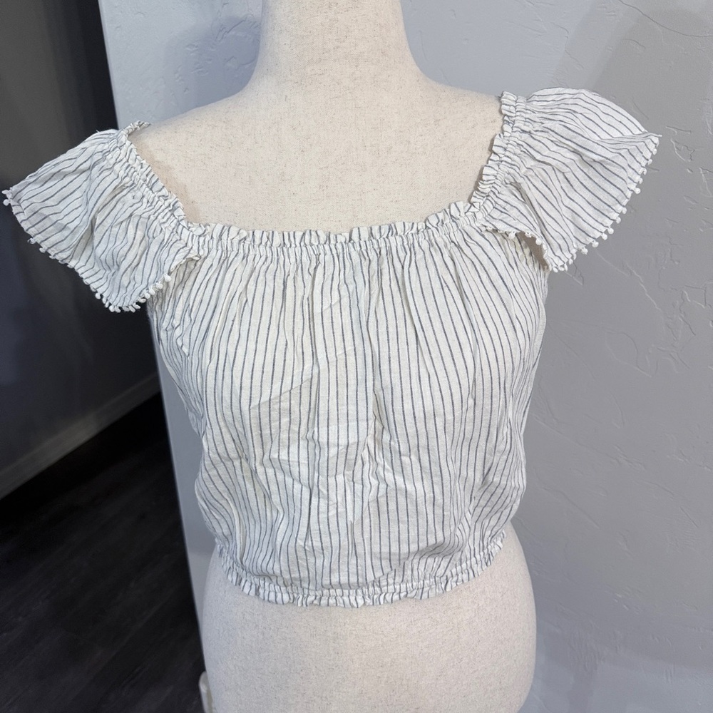 Abercrombie & Fitch Ruffled Striped Blouse - White and Blue. Size L. NWT